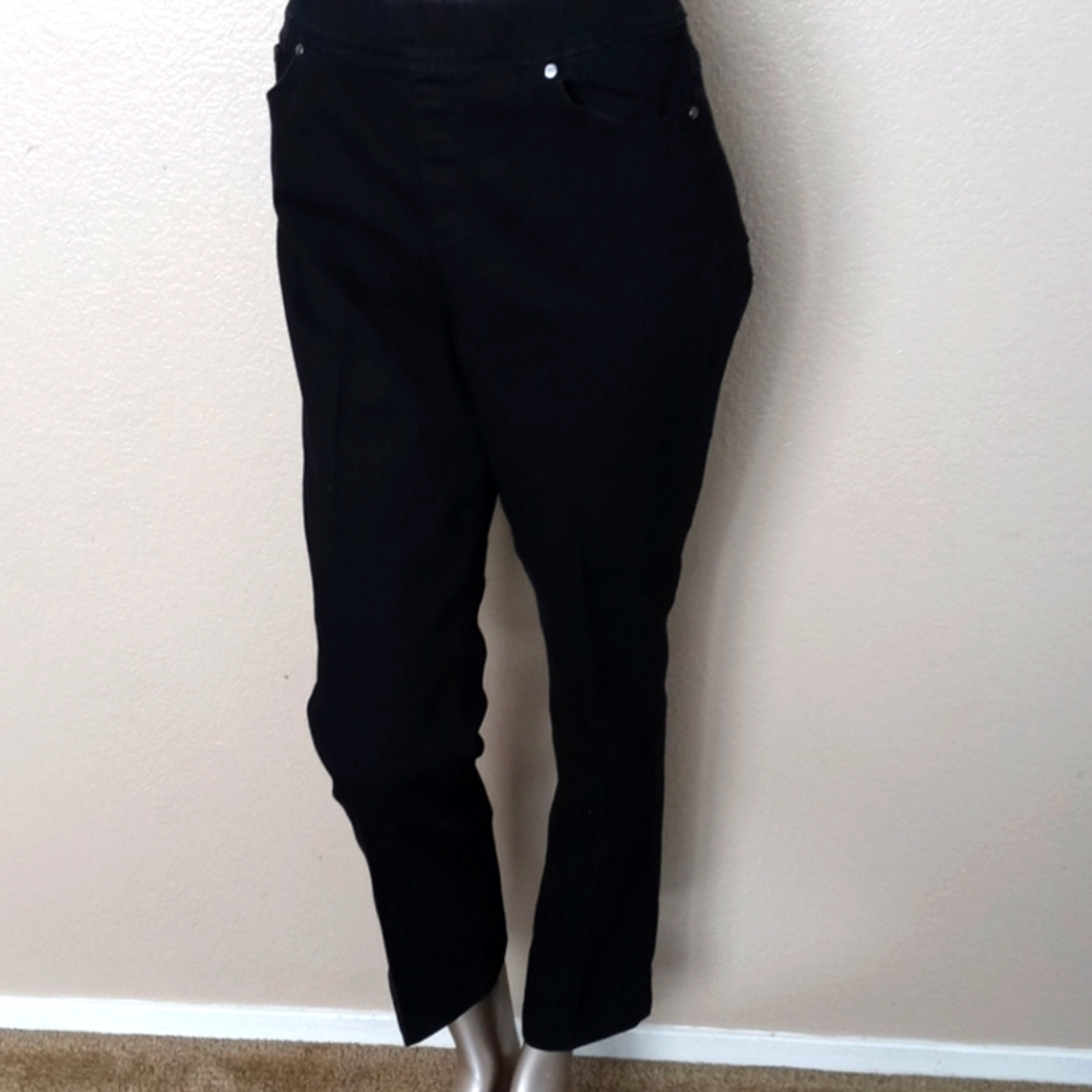 Gloria Vanderbilt Jeans with pockets